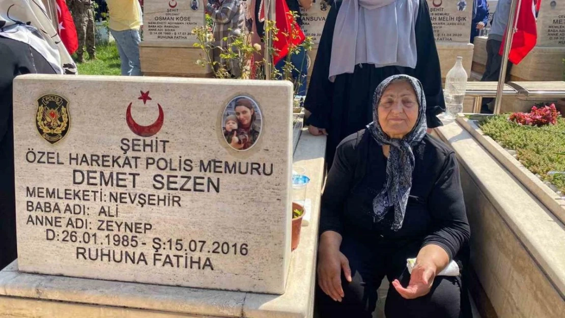 Şehit Demet Sezen'in annesi Köşker: 'Ciğerimi, kuzumu bana versinler, ben dünyadan vazgeçerim'