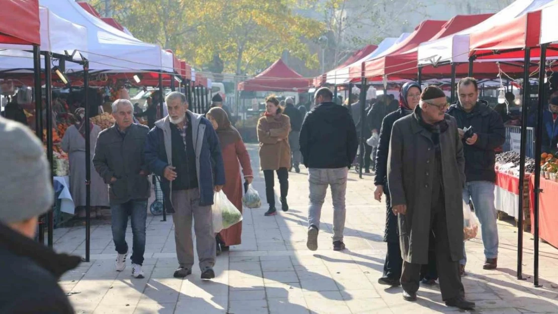 Şehzadeler'in ilk butik pazarı vatandaşlardan tam not aldı