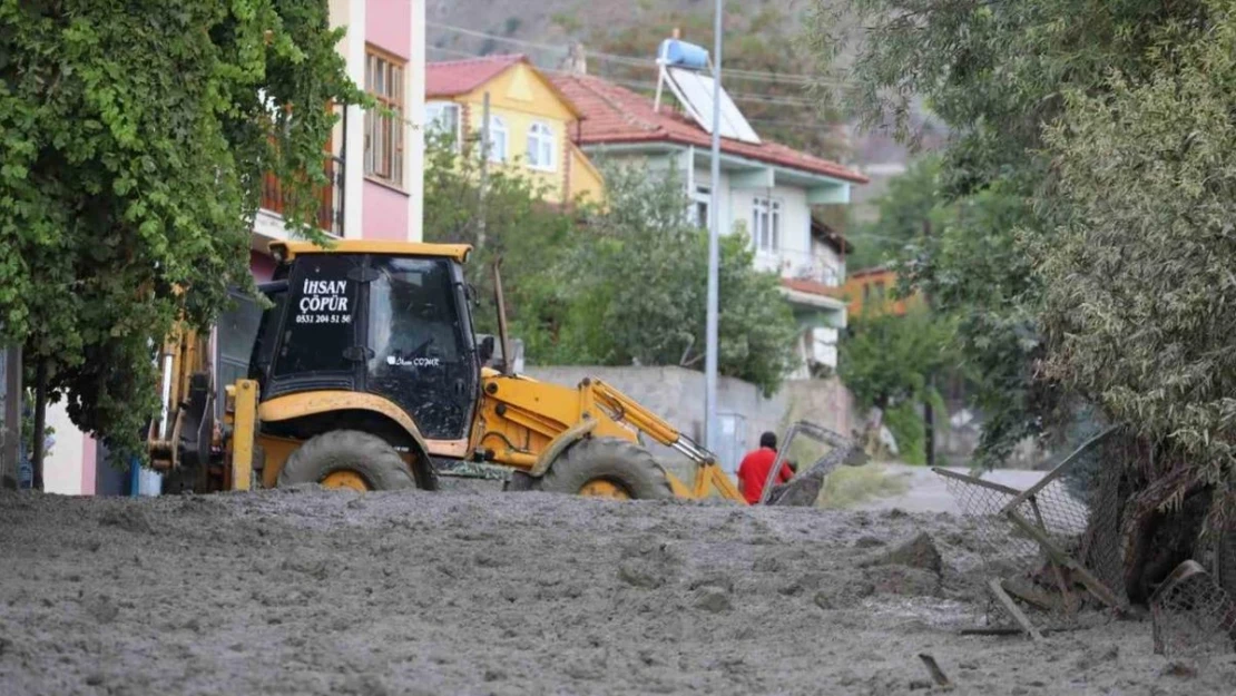 Sel afetinin yaşandığı Üzümlü'de yaralar sarılıyor