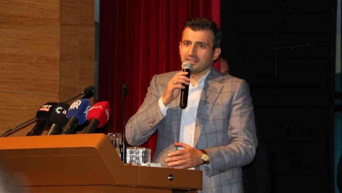 Selçuk Bayraktar: '10 yılda dünyanın kendi sınıfında en iyi uçaklarını yaptık'