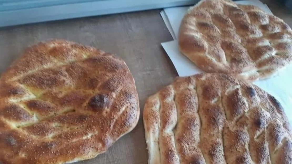 Selendi'de ramazan pidesinin fiyatı belli oldu