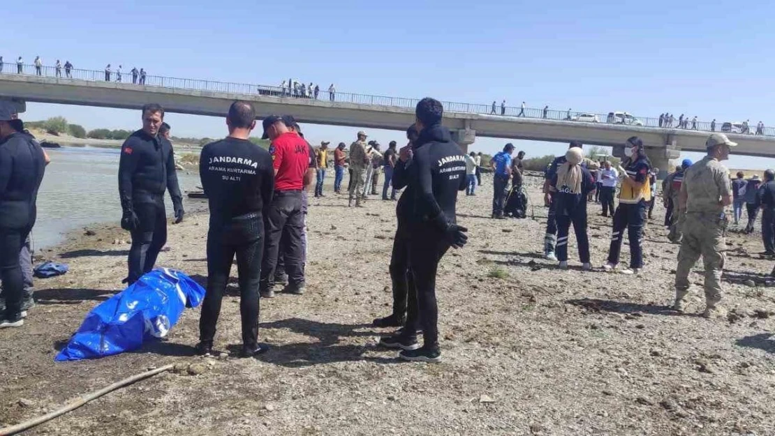 Serinlemek için Murat Nehri'ne giren genç boğuldu