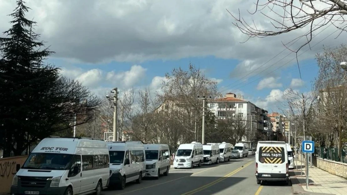 Servis şoförleri ve veliler arasında ücret tartışması