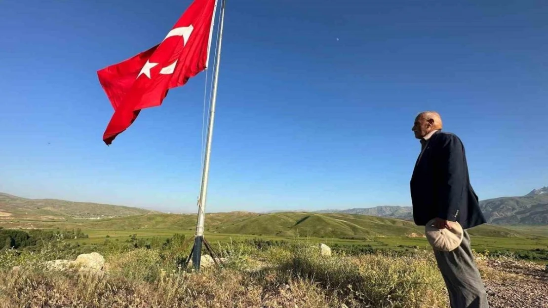 38 yıldır nöbette... Sen çok yaşa Seyit Tahir Dede