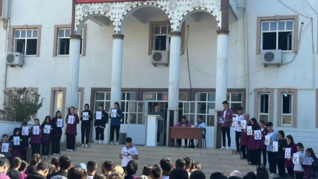 Silopi'de imam hatip lisesi öğrencilerinden Gazze ile dayanışma mesajı