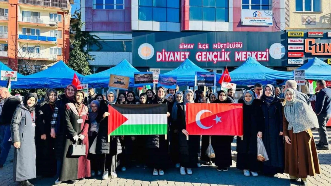 Simav'da Filistin için düzenlenen hayır çarşısından 670 bin TL gelir elde edildi