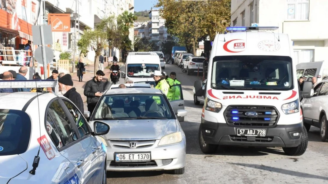 Sinop'ta kaygan yol kazaya neden oldu: 2 yaralı