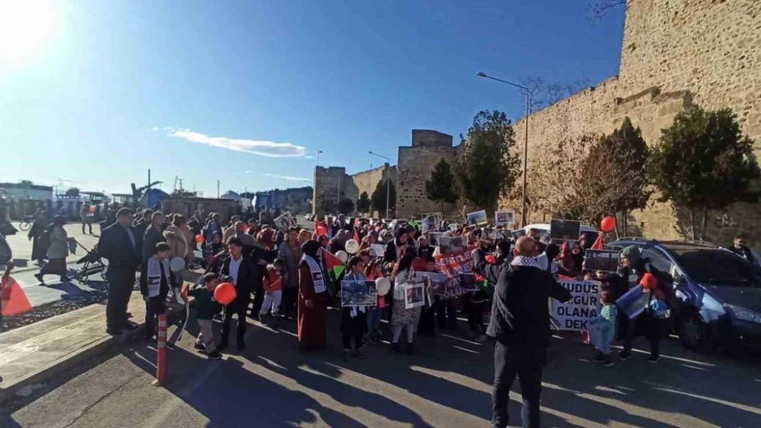 Sinop'ta minikler Gazze için yürüdü