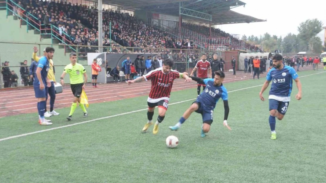 Şırnak Petrolspor, Mazıdağı Fosfatspor ile golsüz berabere kaldı