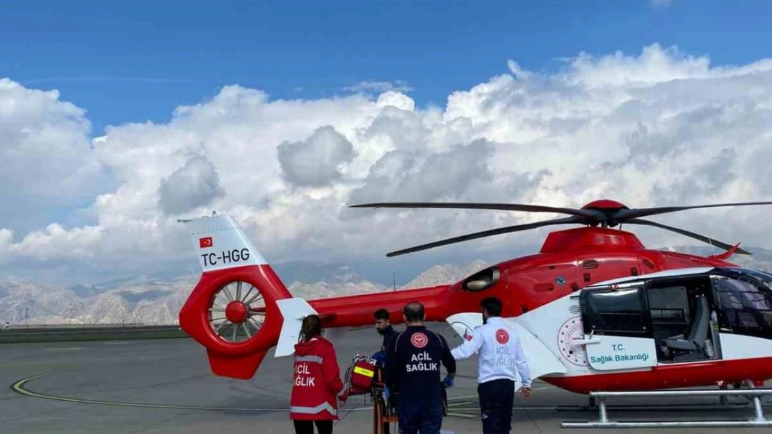 Şırnak'ta 12 yaşındaki çocuk ambulans helikopterle Diyarbakır'a sevk edildi