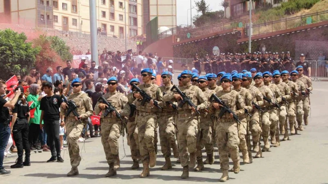 Şırnak'ta 30 Ağustos Zafer Bayramı'nın 101'nci yıl dönümü coşkuyla kutlandı