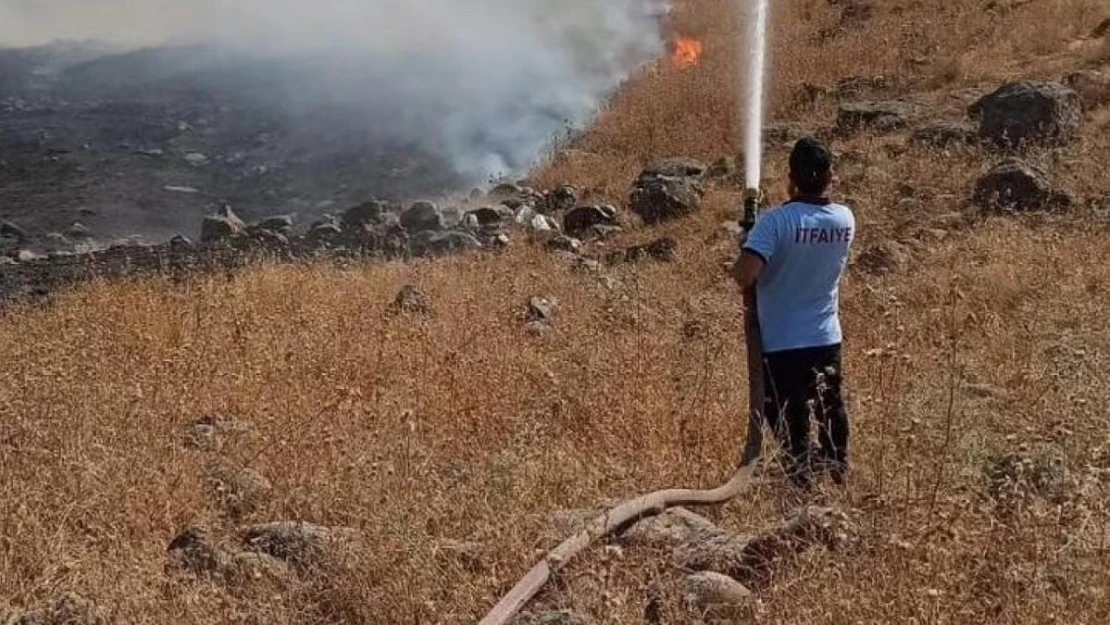 Şırnak'ta 7 köye sıçrayan anız yangını kontrol altına alındı