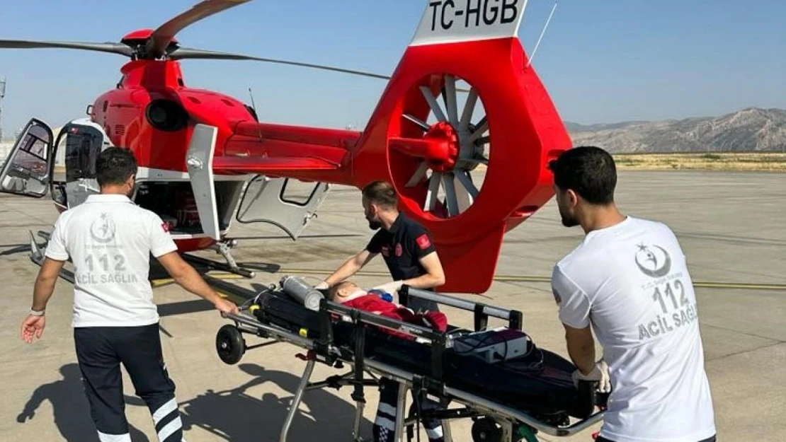 Şırnak'ta ambulans helikopter Demhat bebek için havalandı