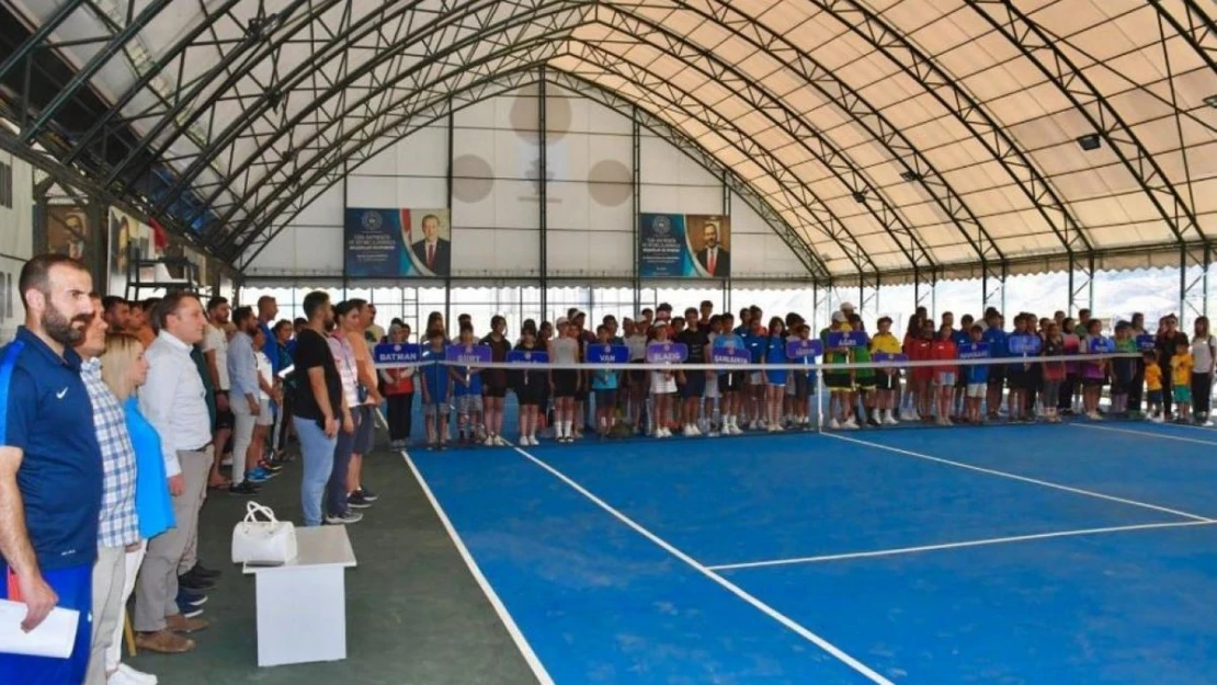 Şırnak'ta ANALİG tenis çeyrek final müsabakaları başladı