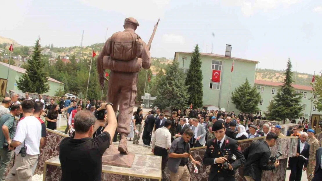 Şırnak'ta darbenin 8. yılı çeşitli etkinlikler anıldı