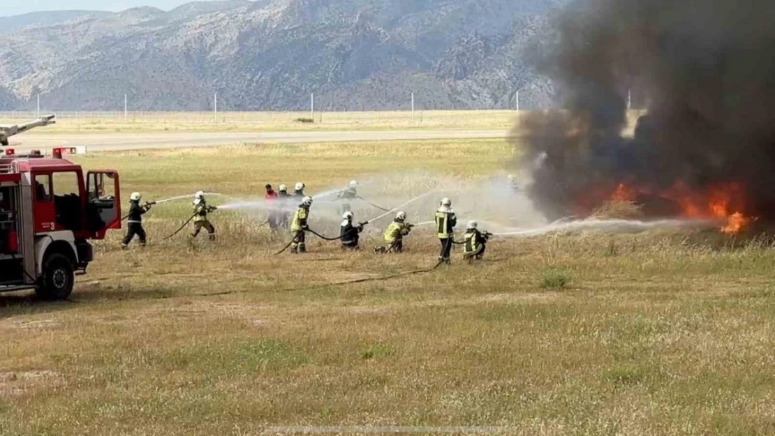 Şırnak'ta havalimanında gerçeği aratmayan tatbikat