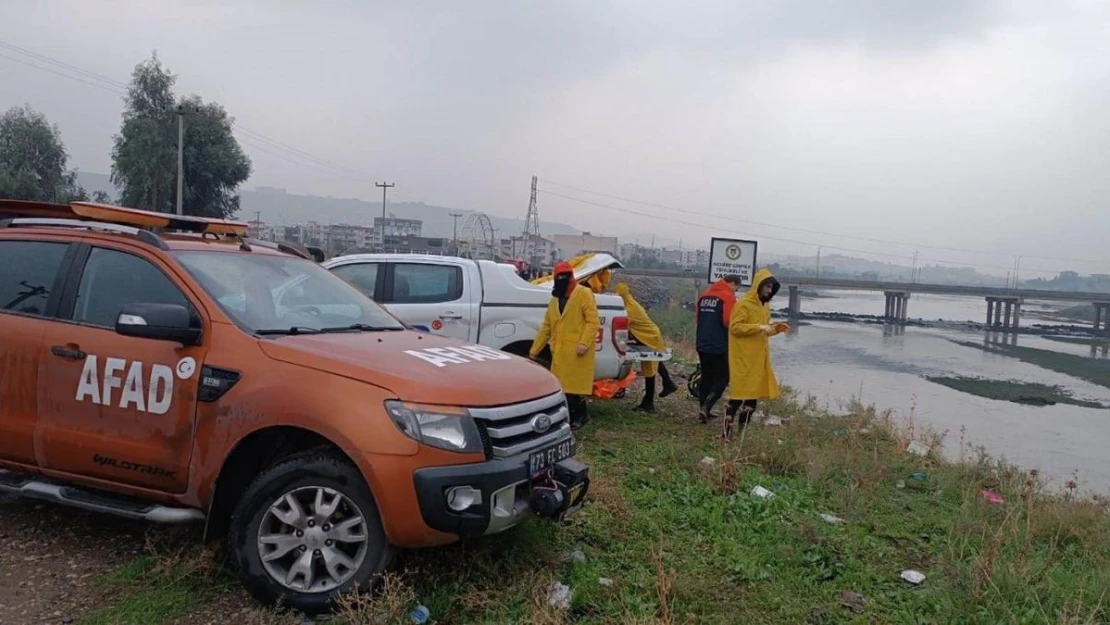 Şırnak'ta kaybolan genç Dicle Nehri'nde aranıyor