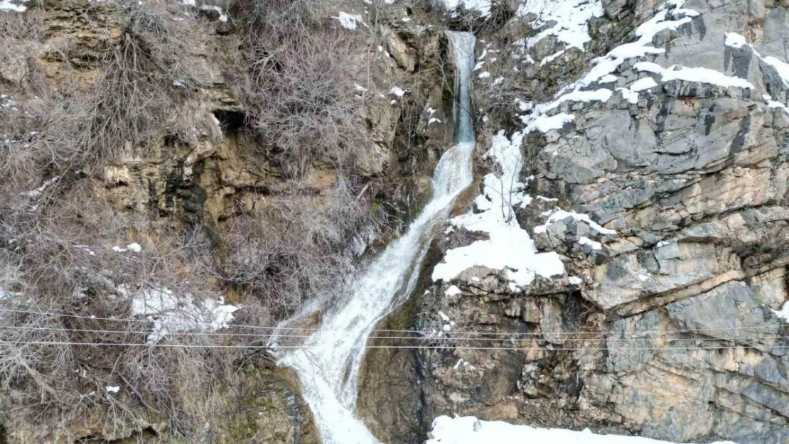 Şırnak'ta şelalede kartpostallık görüntü