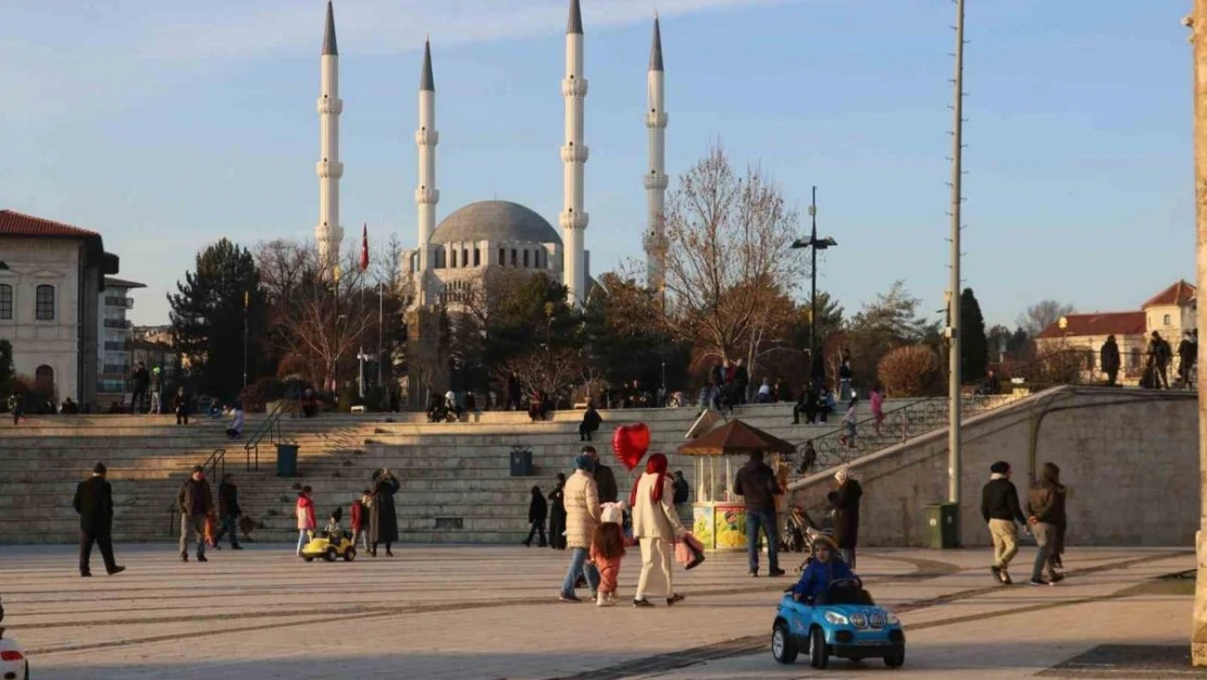 Sivas Ocak ayında baharı yaşıyor yaşıyor