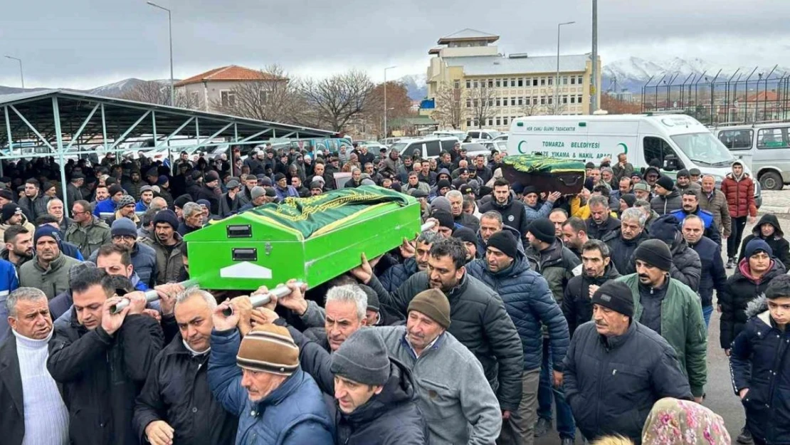 Sobadan sızan gazdan hayatını kaybeden baba ve oğlu toprağa verildi