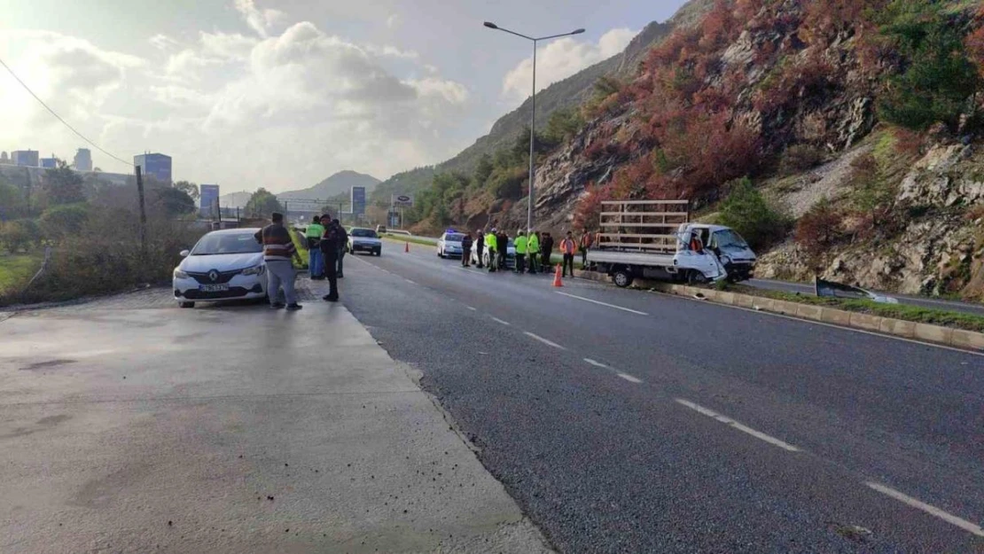 Söke'de zincirleme kaza: 1 yaralı