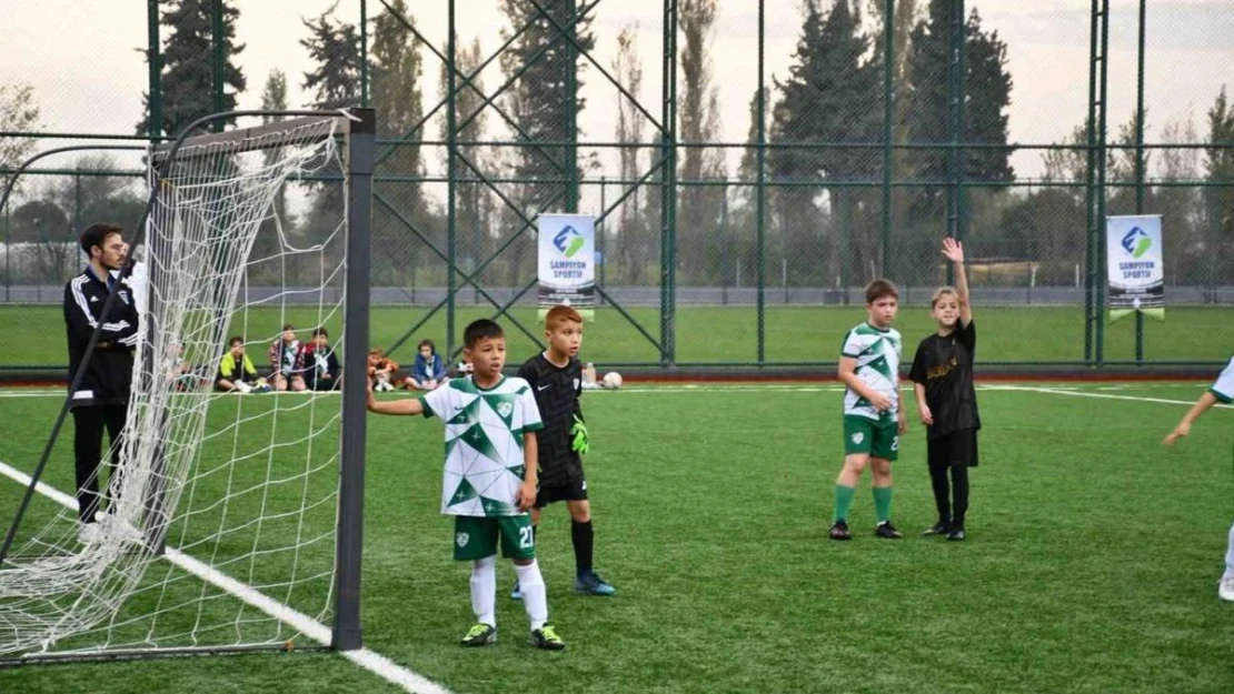 Sporun kalbi Ali Hikmet Paşa'da attı