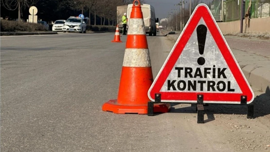 Şubat ayında Eskişehir'de 98 bin 530 araç denetlenirken 827 araç trafikten men edildi