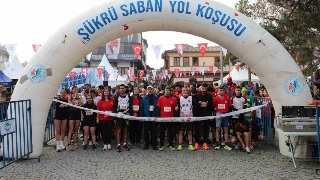 Şükrü Saban Yol Koşusu'na 500 atlet katıldı