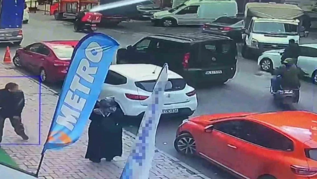 Sultangazi'de motorlu saldırganların açtığı ateşte 2 kişi yaralandı