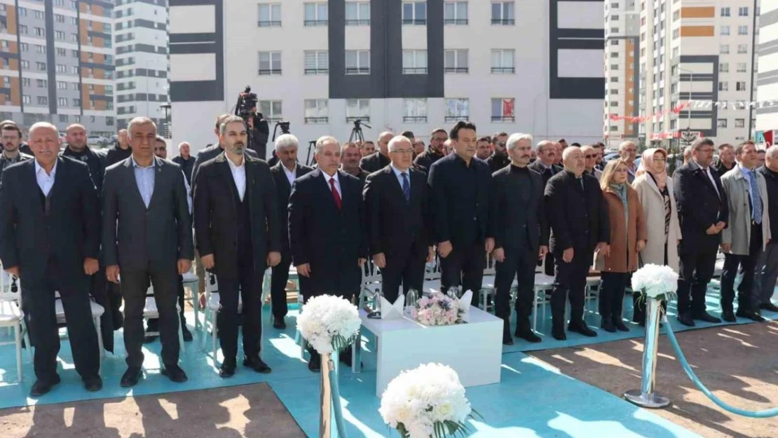 Talas Belediyesi'nden eğitime bir katkı daha: Ahmet Gönen Lisesi'nin temeli atıldı