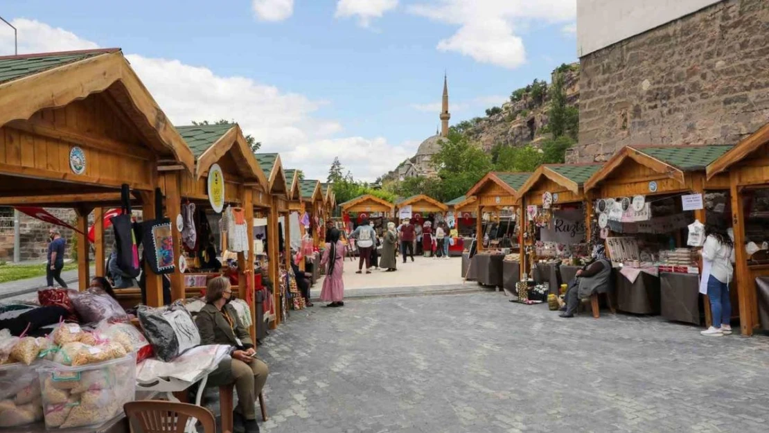 Talas'ın vazgeçilmezi yılın son 'Maharetli Eller'i