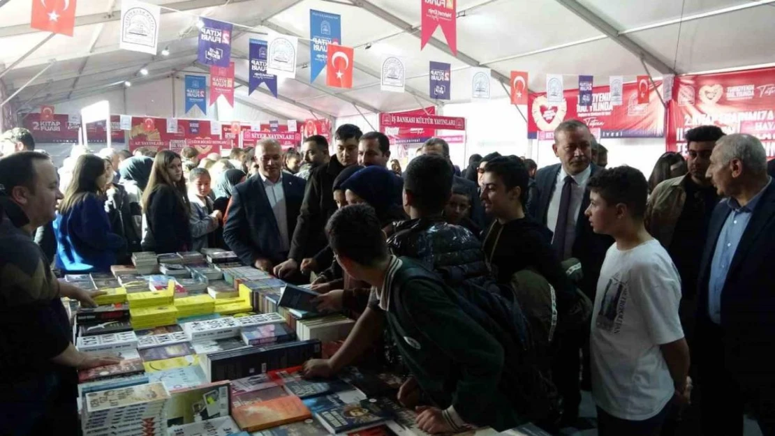 Tatvan 2'nci kitap fuarına yoğun ilgi