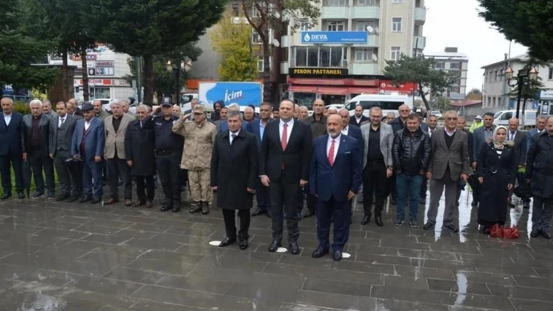 Tatvan'da '19 Ekim Muhtarlar Günü' kutlandı