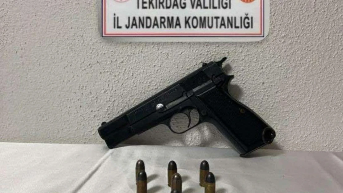 Tekirdağ'da ruhsatsız tabancalar ele geçirildi