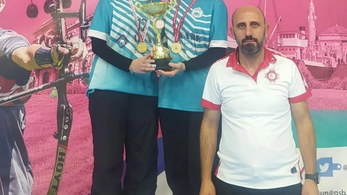 Tekkeköylü öğrenciler Floor Curling'de il birincisi