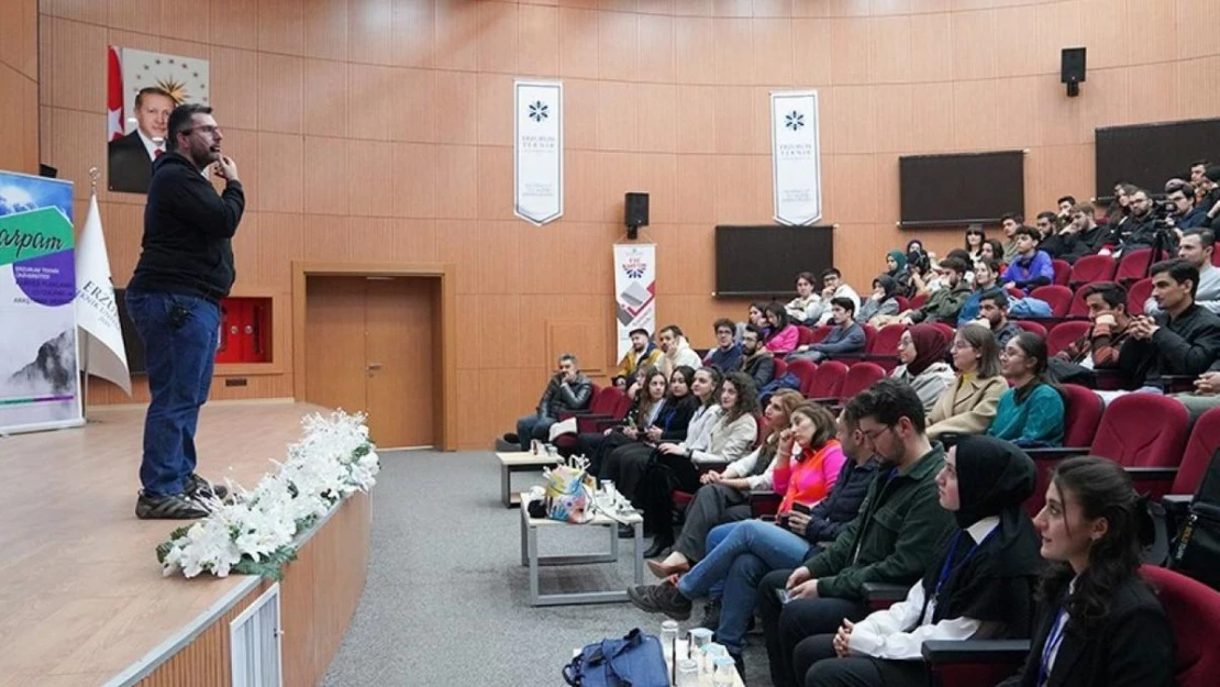 Teknoloji lideri ETÜ'lü öğrencilerle bir araya geldi