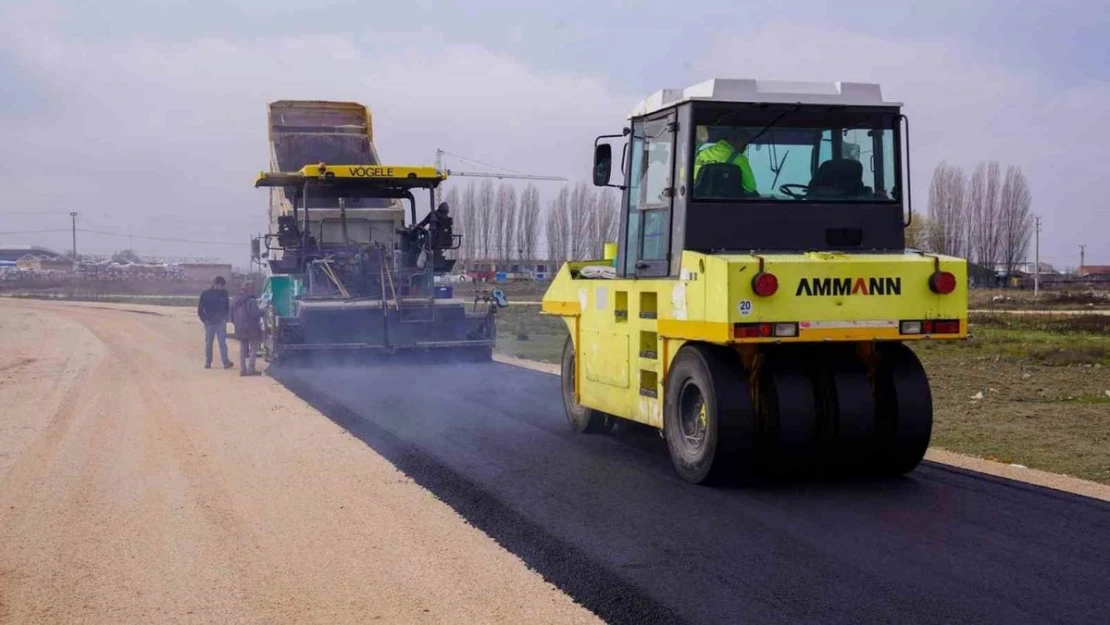 Tepebaşı'nda üstyapı çalışmaları sürüyor