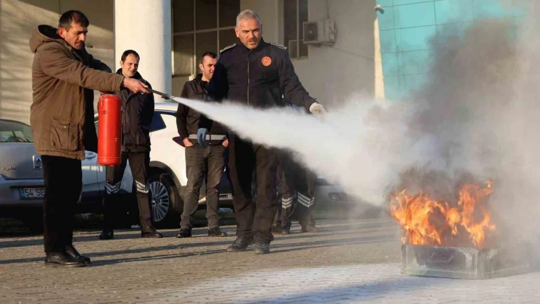 Terminal çalışanlarına yangına müdahale eğitimi