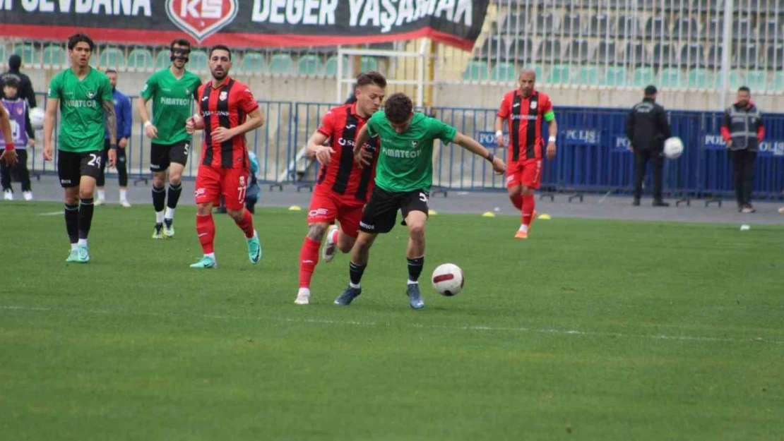 TFF 2. Lig: Denizlispor: 1 - GMG Kastamonuspor: 2