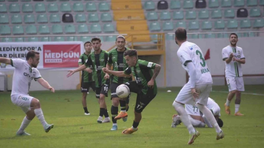 TFF 3. Lig: Akhisarspor: 0 - Büyükçekmece Tepecikspor: 5