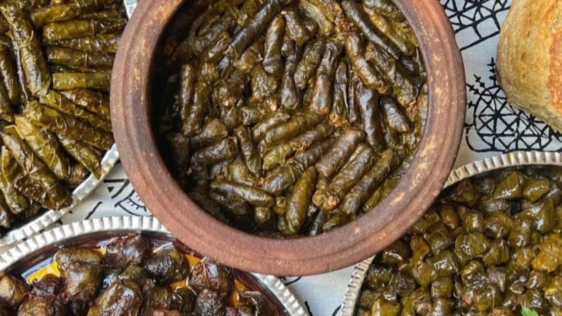 Tokatlı kadınlar İstanbul'un ünlü restoranlarına 'Tokat dolması' gönderiyor