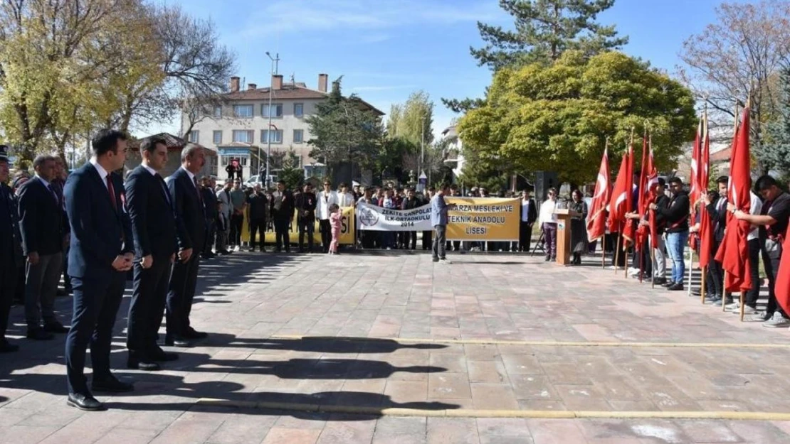 Tomarza'da Cumhuriyet Bayramı kutlamaları başladı