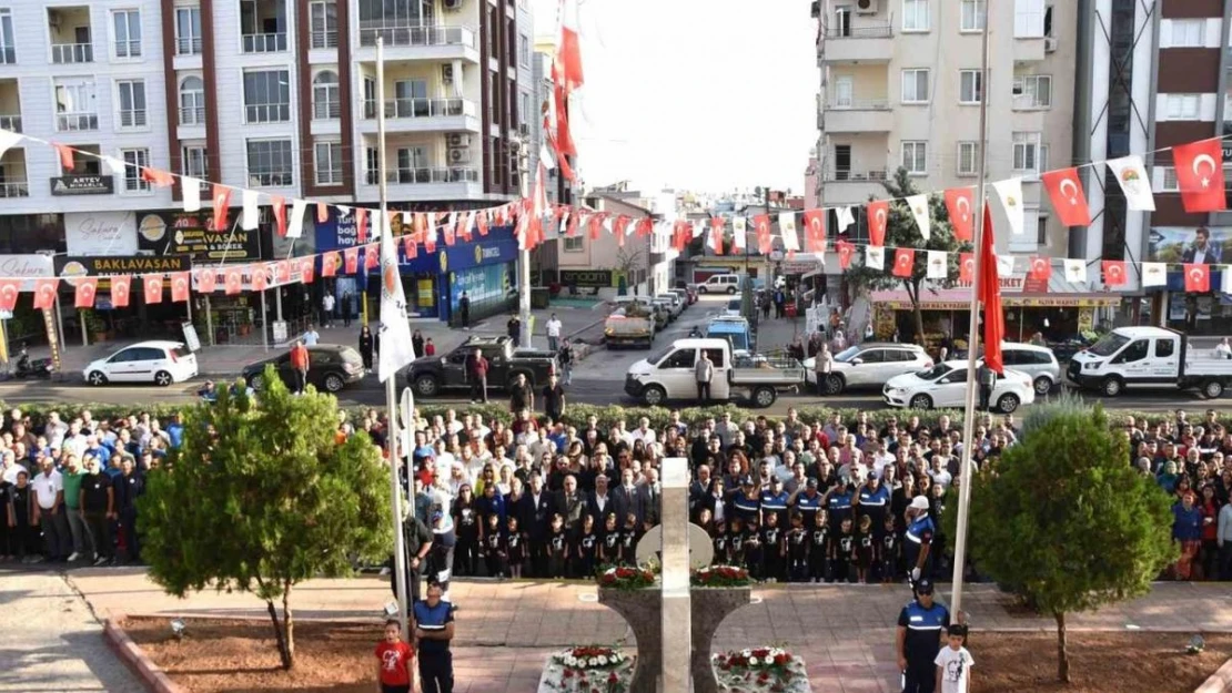 Toroslar, Atatürk'ü özlem ve saygıyla andı