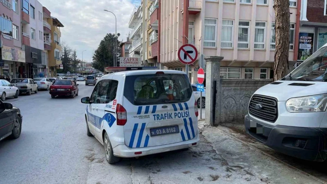 Trafiği olumsuz etkileyen 23 araç sürücüsüne ceza yazıldı