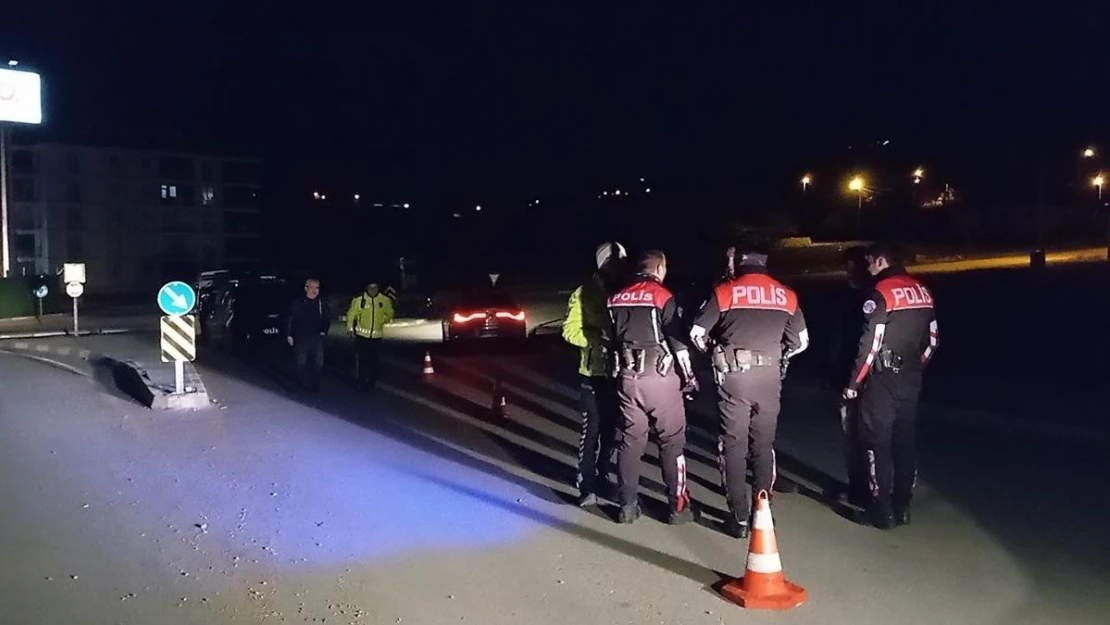 Trafiği tehlikeye düşüren sürücülere ceza yağdı