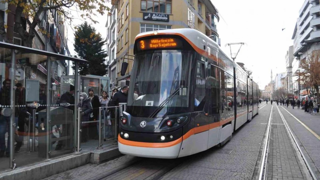 Tramvayların led ekranında 'Milletimizin başı sağ olsun' yazısı yer aldı