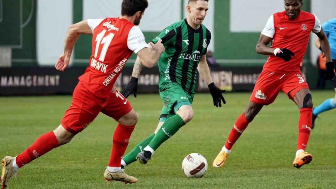 Trendyol 1. Lig: Ümraniyespor: 1 - Sakaryaspor: 1