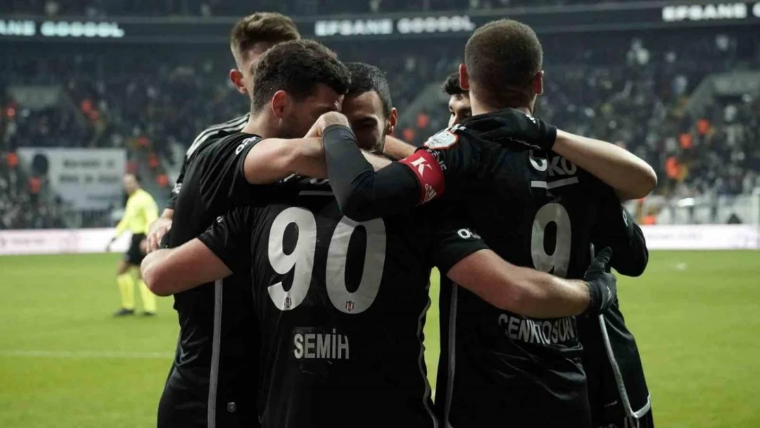 Trendyol Süper Lig: Beşiktaş: 3 - Fatih Karagümrük: 0 (Maç sonucu)