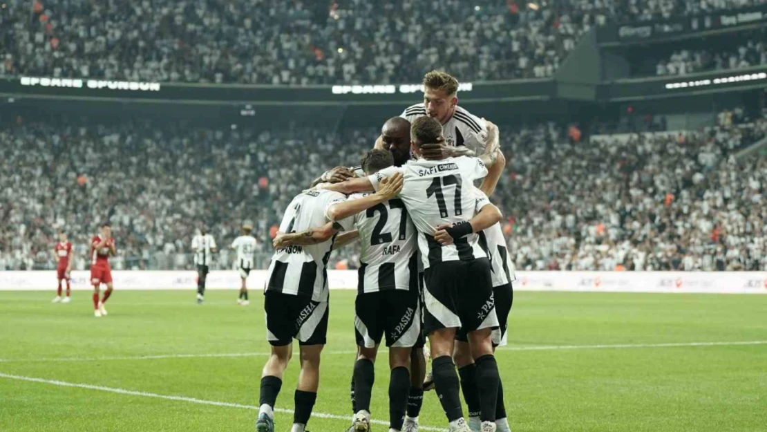 Trendyol Süper Lig: Beşiktaş: 4 - Antalyaspor: 2 (Maç sonucu)