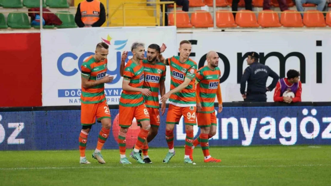 Trendyol Süper Lig: Corendon Alanyaspor: 3 - Samsunspor: 1 (Maç sonucu)